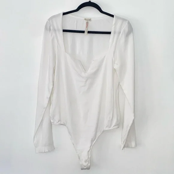 Free People Zoe Ivory Thong Long Sleeve Body-Suit size L - Picture 5 of 9